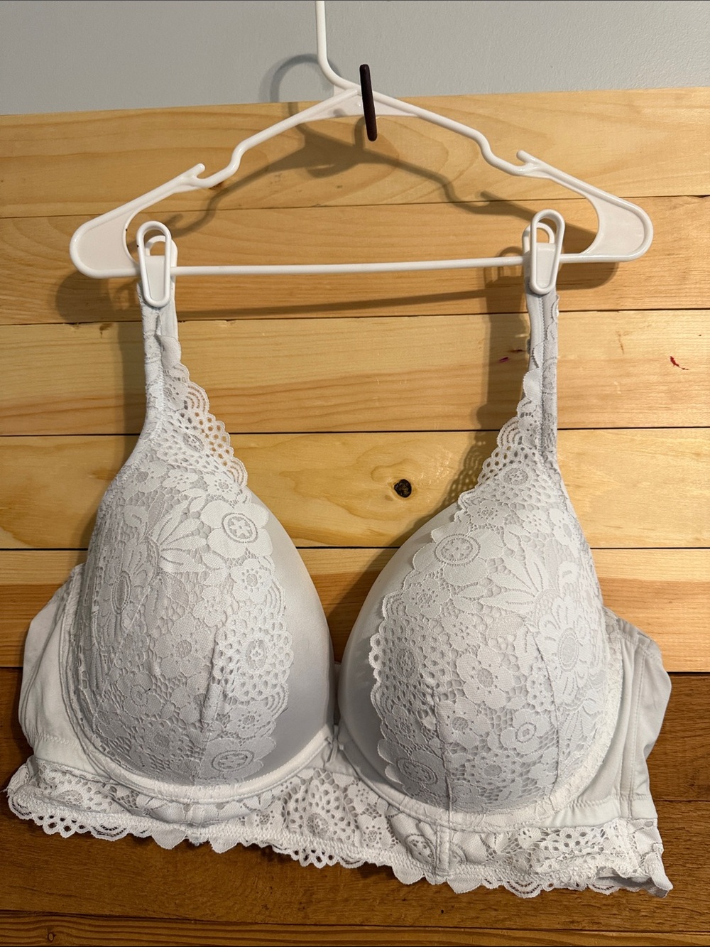 Cacique White Lace Molded Bra with Lace Trim
